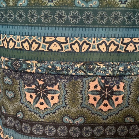 One World top - Picture 12 of 15